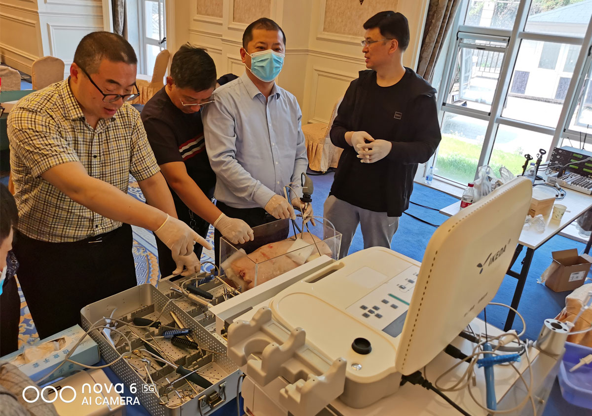 熱烈祝賀|煙臺(tái)市首屆雙通道脊柱內(nèi)鏡UBE技術(shù)高峰論壇暨山東省康復(fù)醫(yī)學(xué)會(huì)腰背疼痛康復(fù)分會(huì)UBE學(xué)組2021年第一次會(huì)議圓滿結(jié)束！